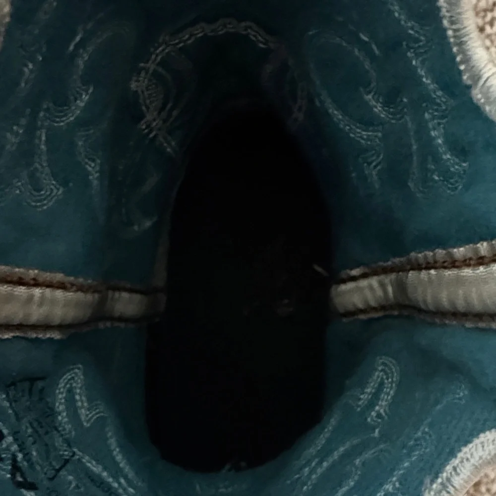 Boys Ariat Brown and Teal Cowboy Boots - Picture 8 of 10